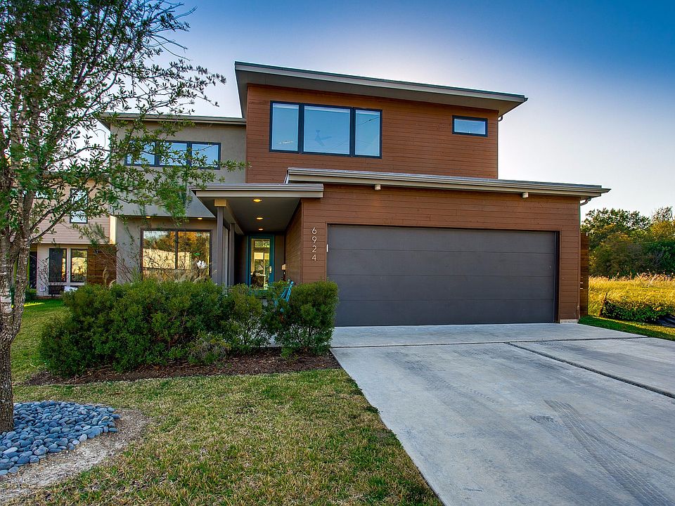 1st image of 6924 Santa Barbara Dr