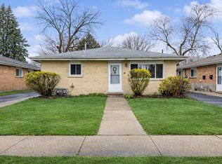 808 Mackinaw Ave, Calumet City, IL 60409