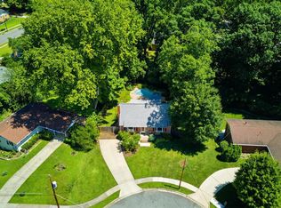8923 Cromwell Dr, Springfield, VA 22151