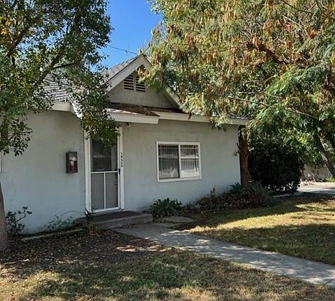3rd image of 10559 Poplar St