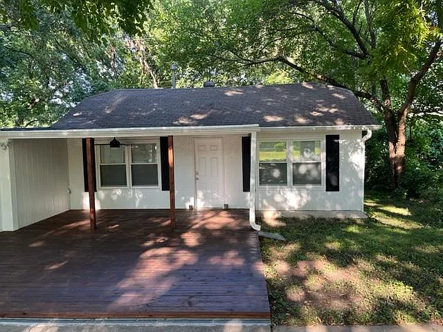 1 bed, 840 sqft, $2,100 — Photo 3