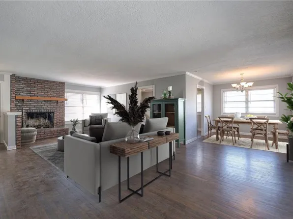 12821 10th St, Grandview, MO 64030