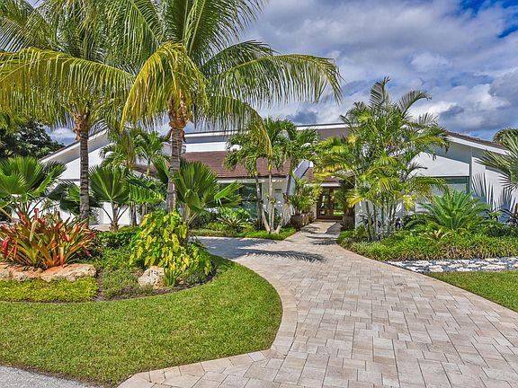 4th image of 4561 OAK TREE Court