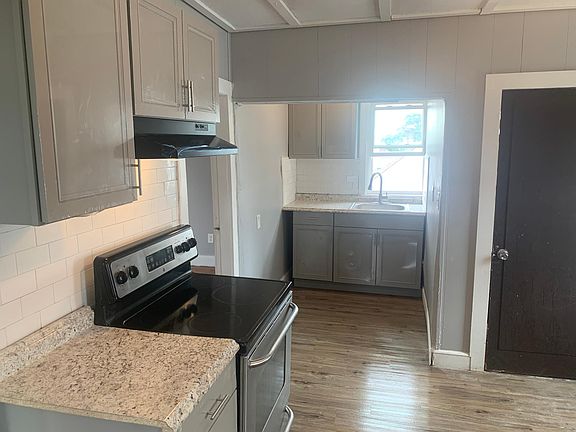 2nd image of 583 Laurel Hill Ave #2