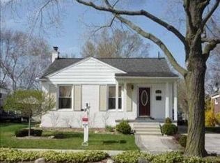 1760 Taunton Rd, Birmingham, MI 48009