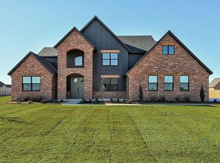 1045 Collis Way, Newcastle, OK 73065