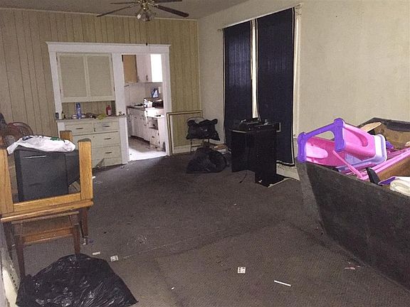 3rd image of 1645 Euclid Ave