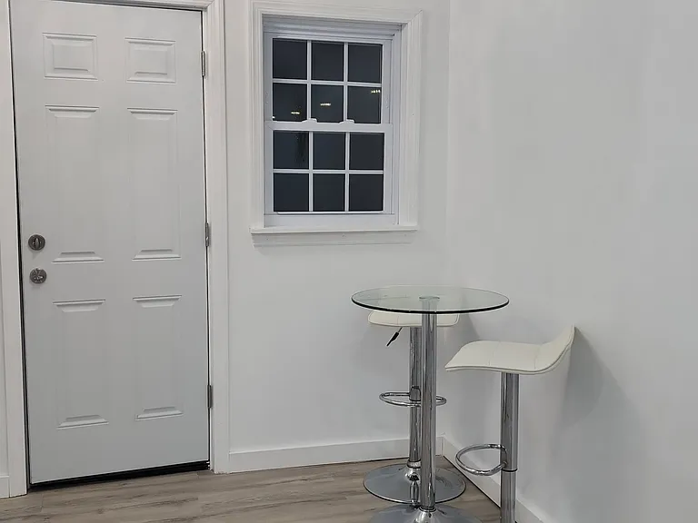 83 Shepard Ave — Photo 9