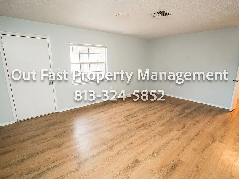 1273 Sylvia Ave — Photo 16