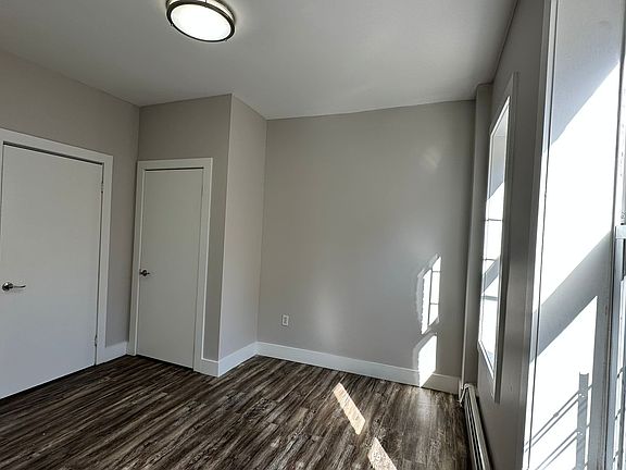 4th image of 6 Tonnelle Ave #11E