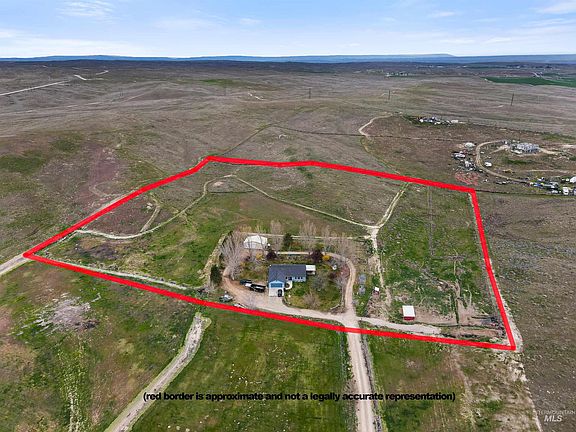 2nd image of 731 Tower Ln