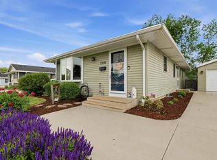 148 Shelly Dr, Sheboygan Falls, WI 53085