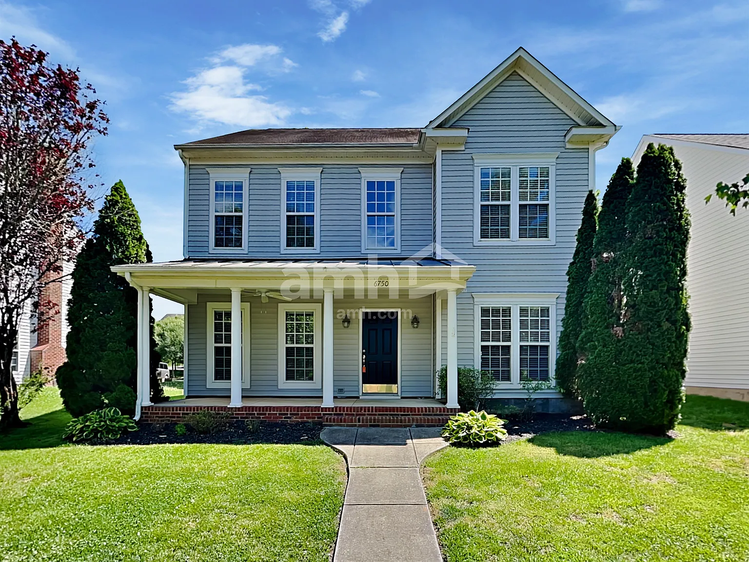 3 bed, 2.5 bath, 2300 sqft, $2,470 — Photo 1