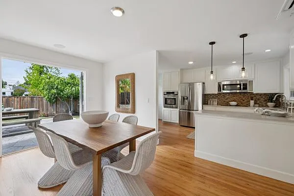 103 Belwood Gtwy — Photo 10