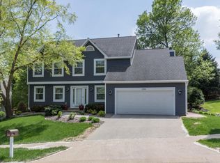 2106 Parkwood Hills Dr NE, Rochester, MN 55906