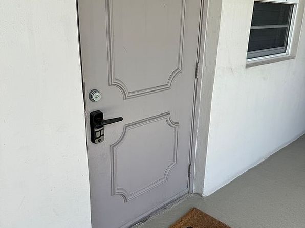9420 Poinciana Pl APT 206