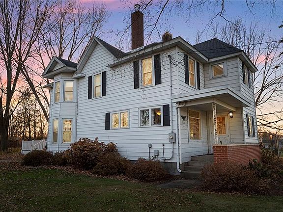 3rd image of 1045 Grove Street