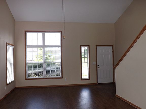5th image of 5204 Windrush Dr