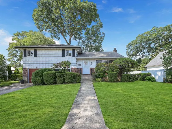 35 Clark Boulevard, Massapequa Park, NY 11762