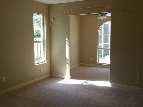3rd image of 9337 Deer Creek Dr