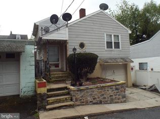 212 W Arlington St, Shenandoah, PA 17976