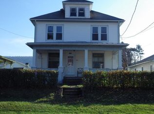 1459 W Main St, Valley View, PA 17983