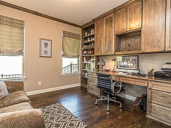 5th image of 603 Revalen Ln