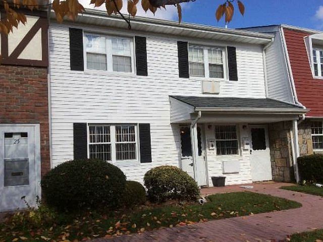 2nd image of 24 Springwood Dr #24