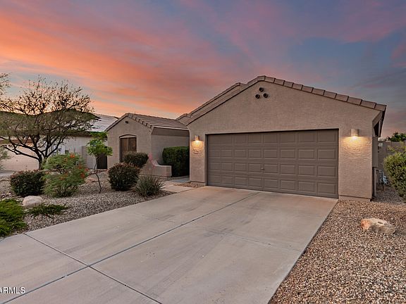 3rd image of 17562 W DESERT SAGE Drive
