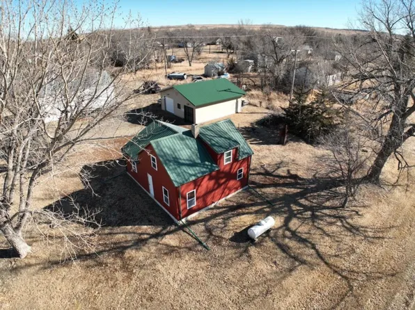 114 3rd St, Ree Heights, SD 57371