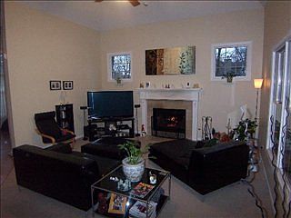 4th image of 8876 Monfort Dr