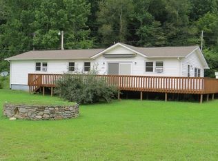 125 Pine Cone Ln, Burnsville, NC 28714