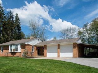 129 Valley Rd, Eighty Four, PA 15330