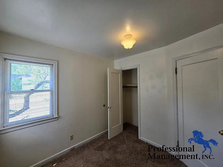 1034 N 24th St #1 — Photo 4