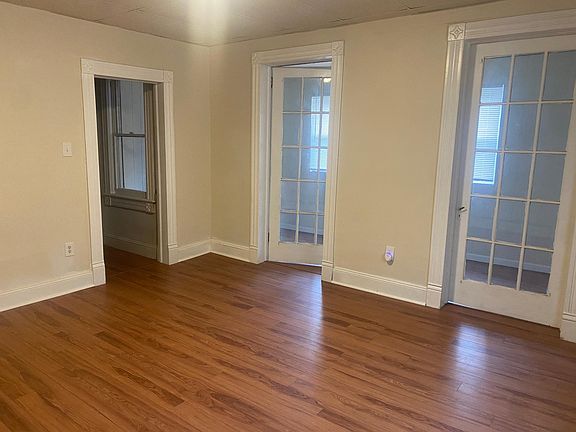 5th image of 119 N Lincoln Ave Floor 1