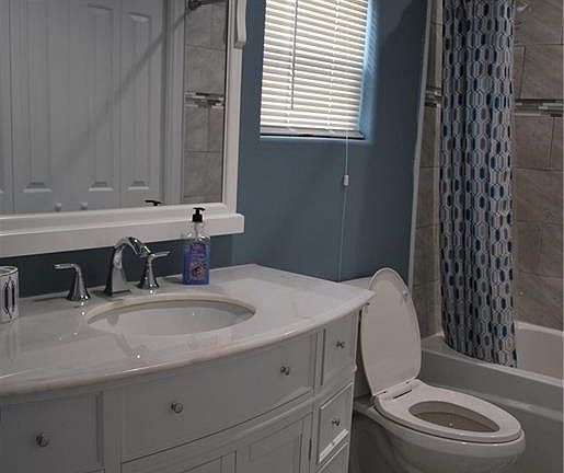 2nd image of 2103 W Bogey Dr