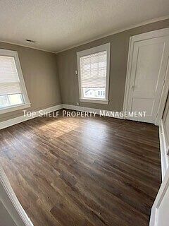 2nd image of 4216 Ingersoll Ave APT 6
