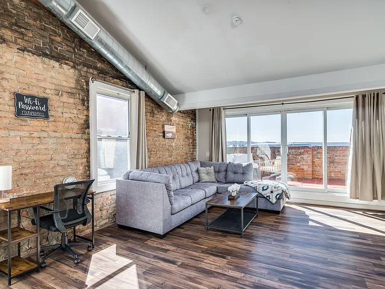 55 E Clifton Ave #2 — Photo 12