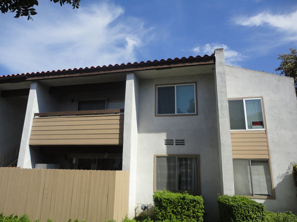 2bd 2ba Upstairs Condo