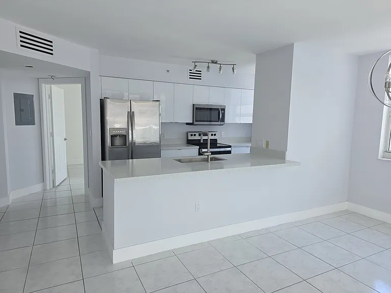 1155 Brickell Bay Dr #701 — Photo 47