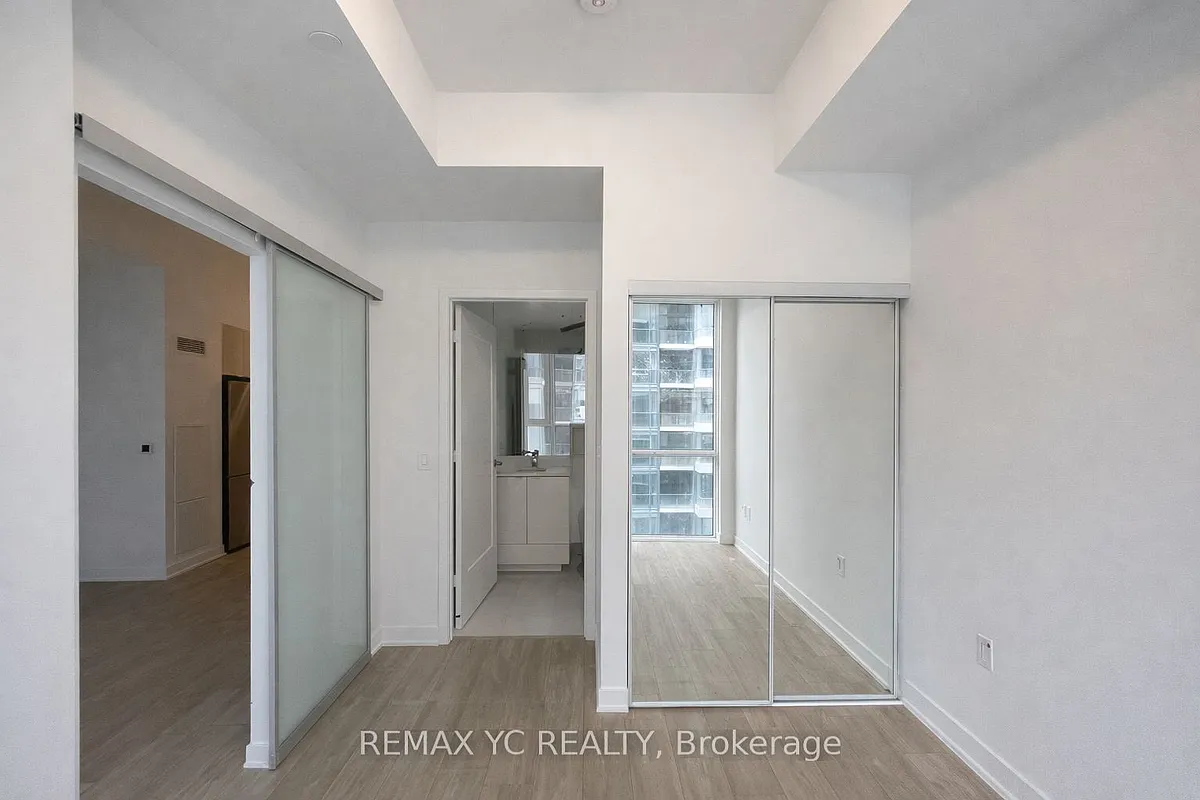Building Photo - 135 Lower Sherbourne St W #1738