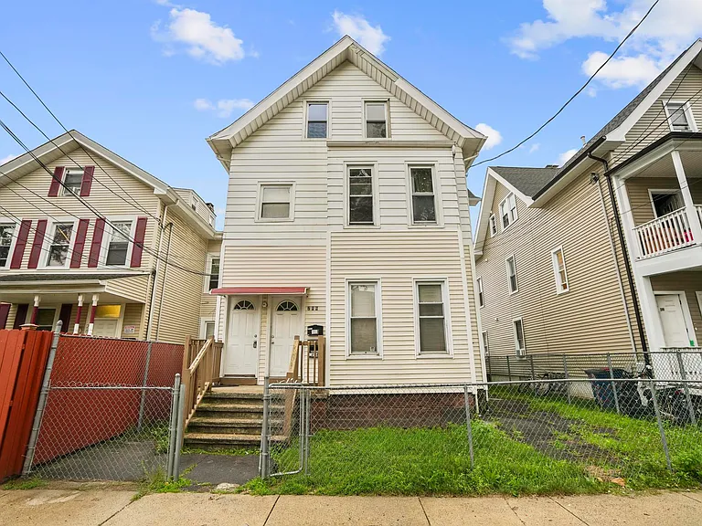 286 Exchange St #3 — Photo 18