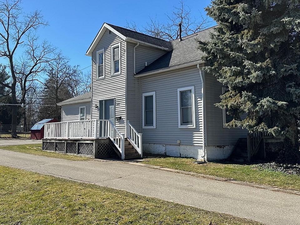 1st image of 410 E Grand River Ave