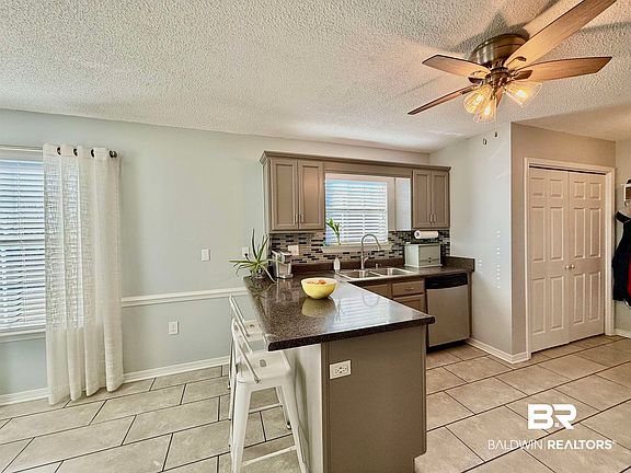4th image of 23600 Arbor Creek Dr
