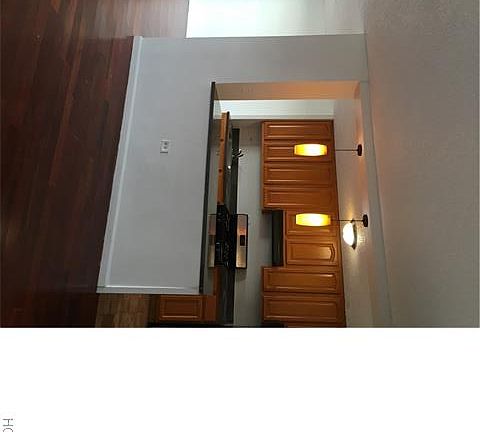 5th image of 875 Boynton Ave APT 10K
