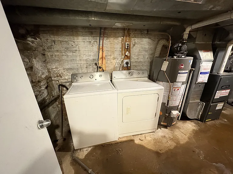 273 King William St #1 — Photo 7