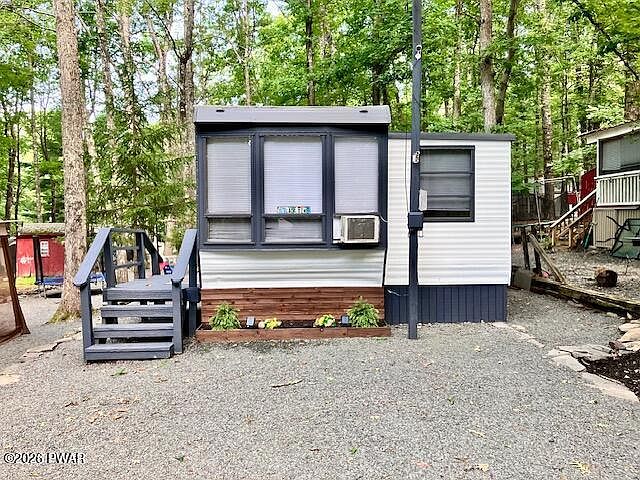 1st image of 111 Viking Dr