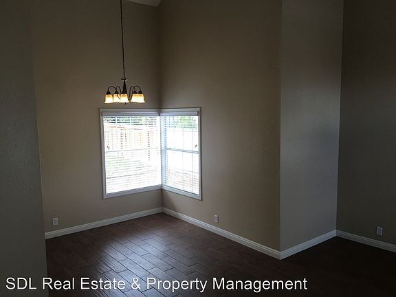 5th image of 39869 Chippewa Cir
