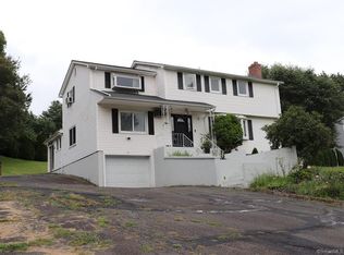 54 Meadowlark Rd, Vernon, CT 06066