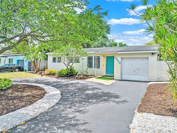 3rd image of 10910 Peachtree Dr